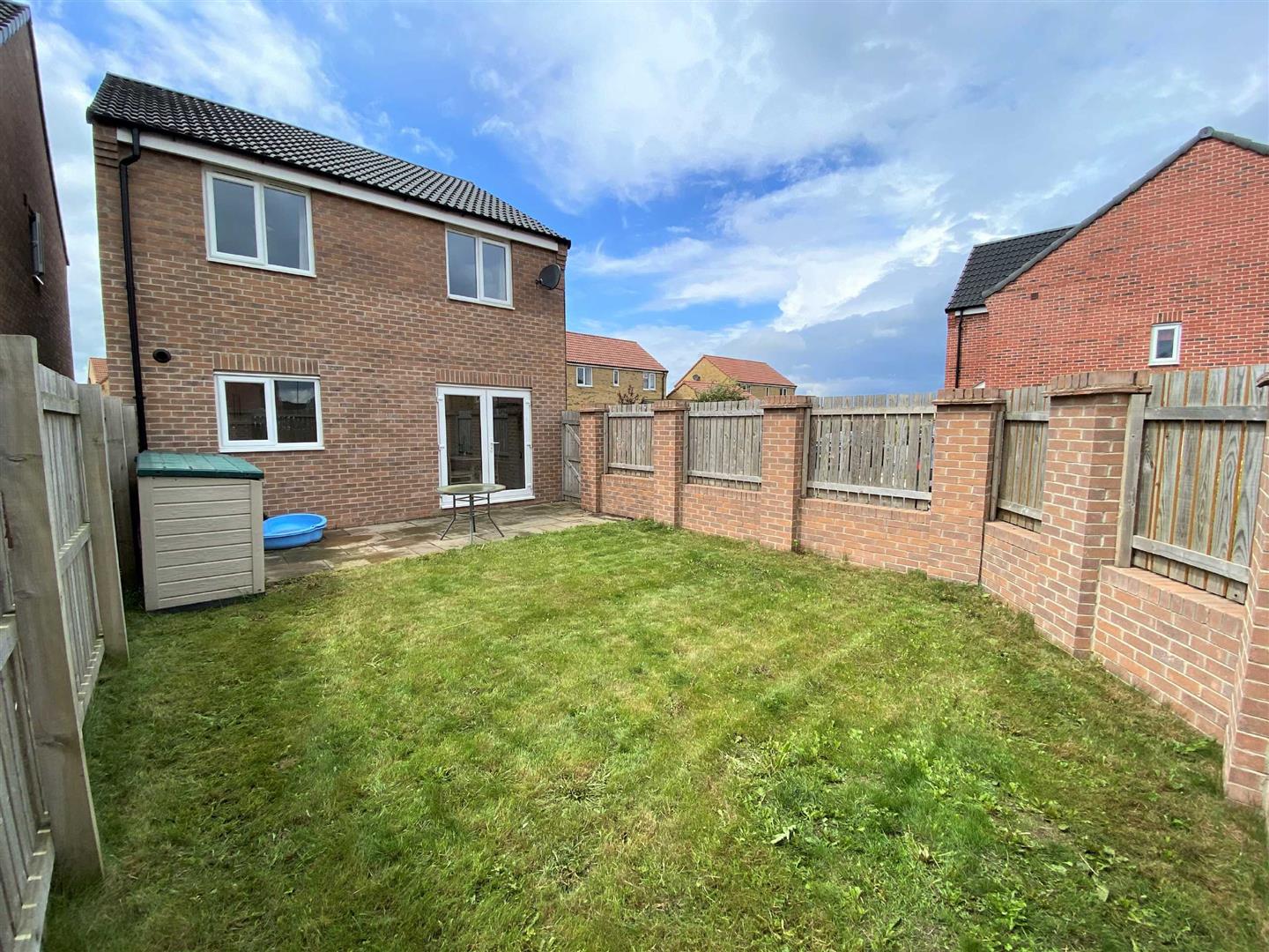 Palm House Drive, Selby